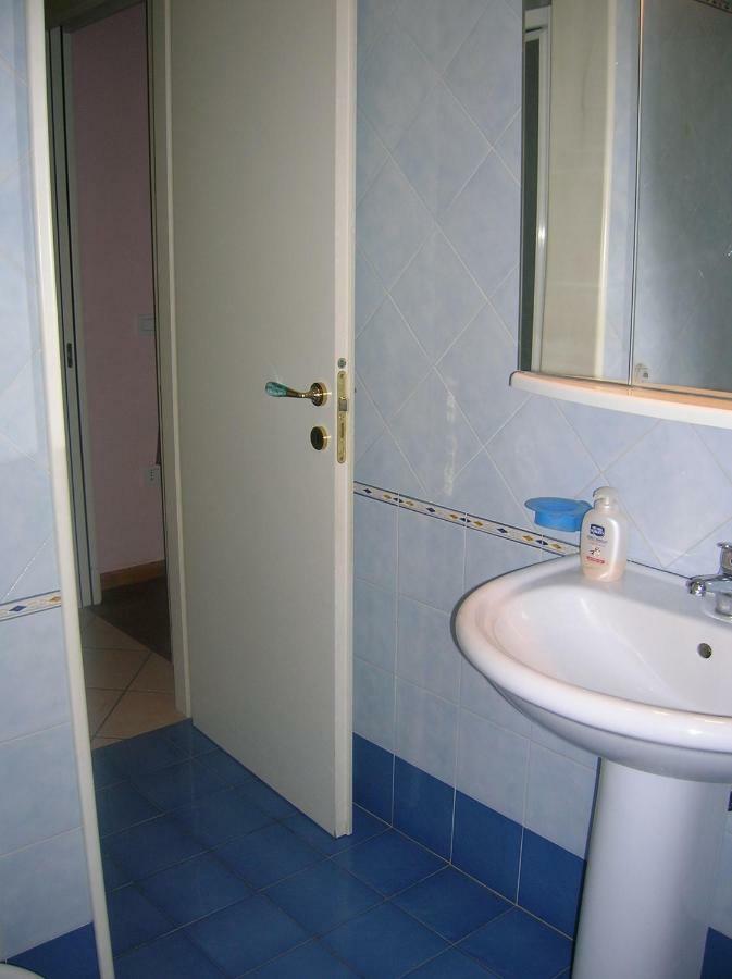Bilocale Centro Storico Apartment Pesaro Bagian luar foto